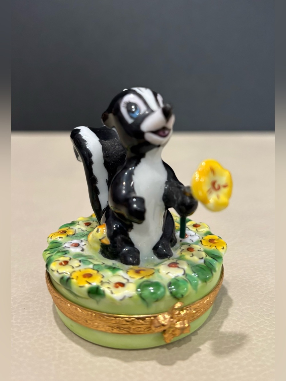 Disney Artoria Limoges Box, Rare Retired Numbered Flower Skunk from Bambi No 167